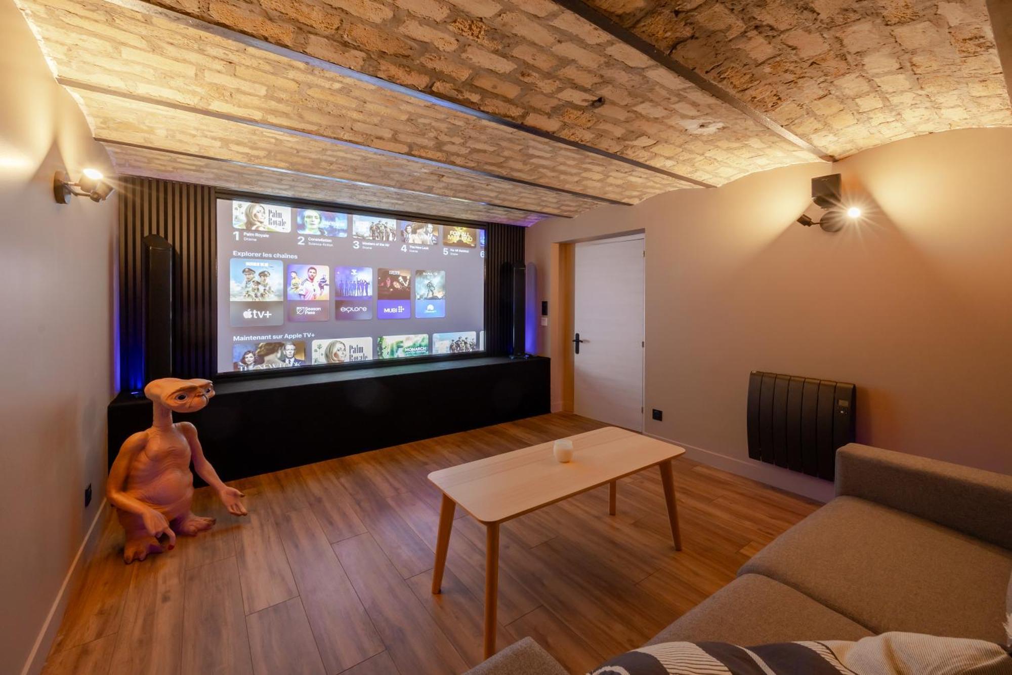News ! Loft Movie Station Champagne Apartment