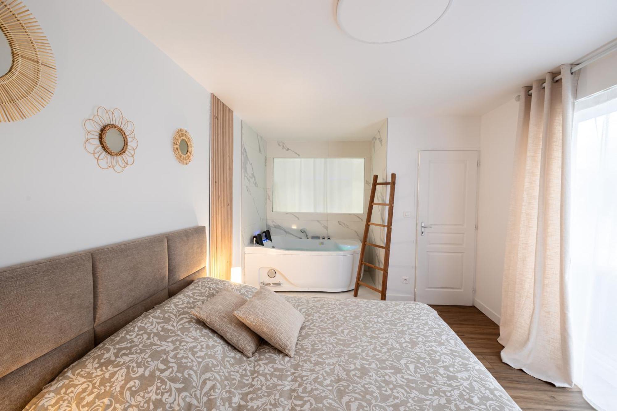 News ! Loft Movie Station Champagne Apartment *